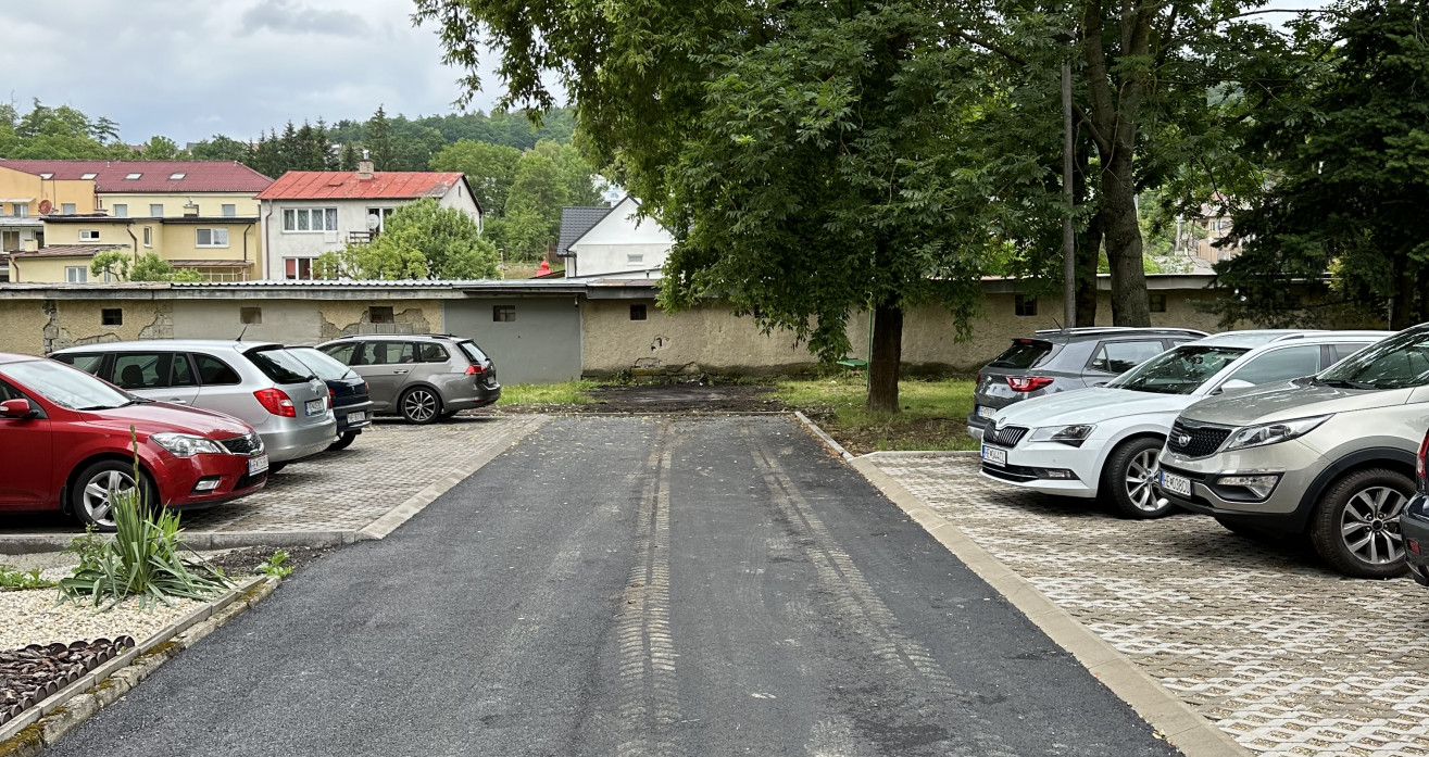 Spevnené plochy Humenné-img