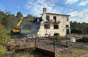 Demolácia zdravotného strediska-img