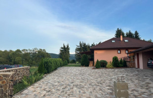 Rekonštrukcia dvora rodinného domu zámkovou dlažbou-img